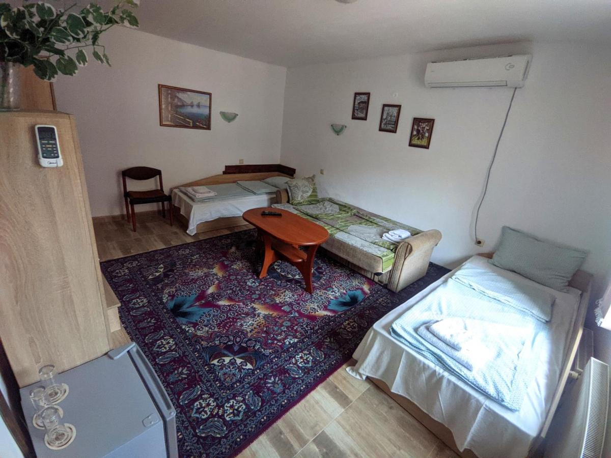 Guest House Perla Μπάτσκοβο Εξωτερικό φωτογραφία