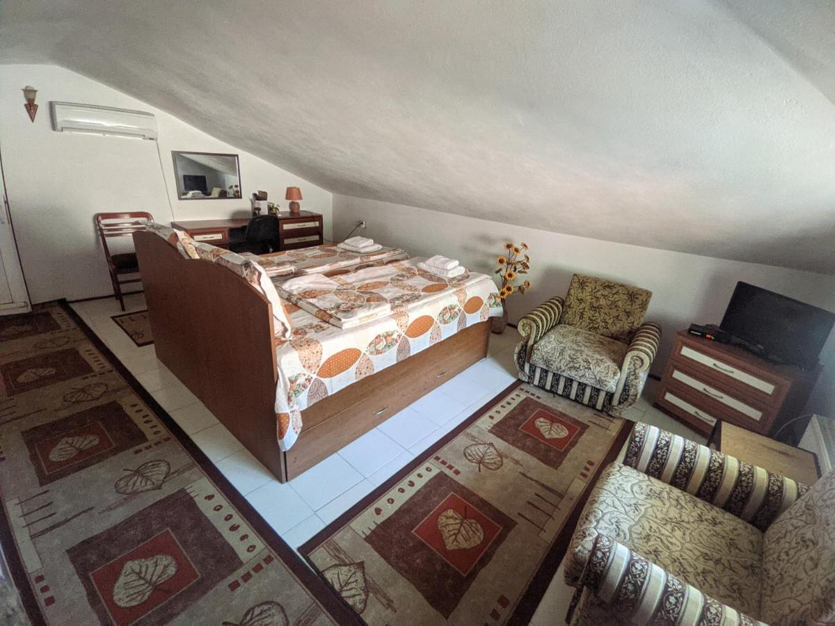 Guest House Perla Μπάτσκοβο Εξωτερικό φωτογραφία