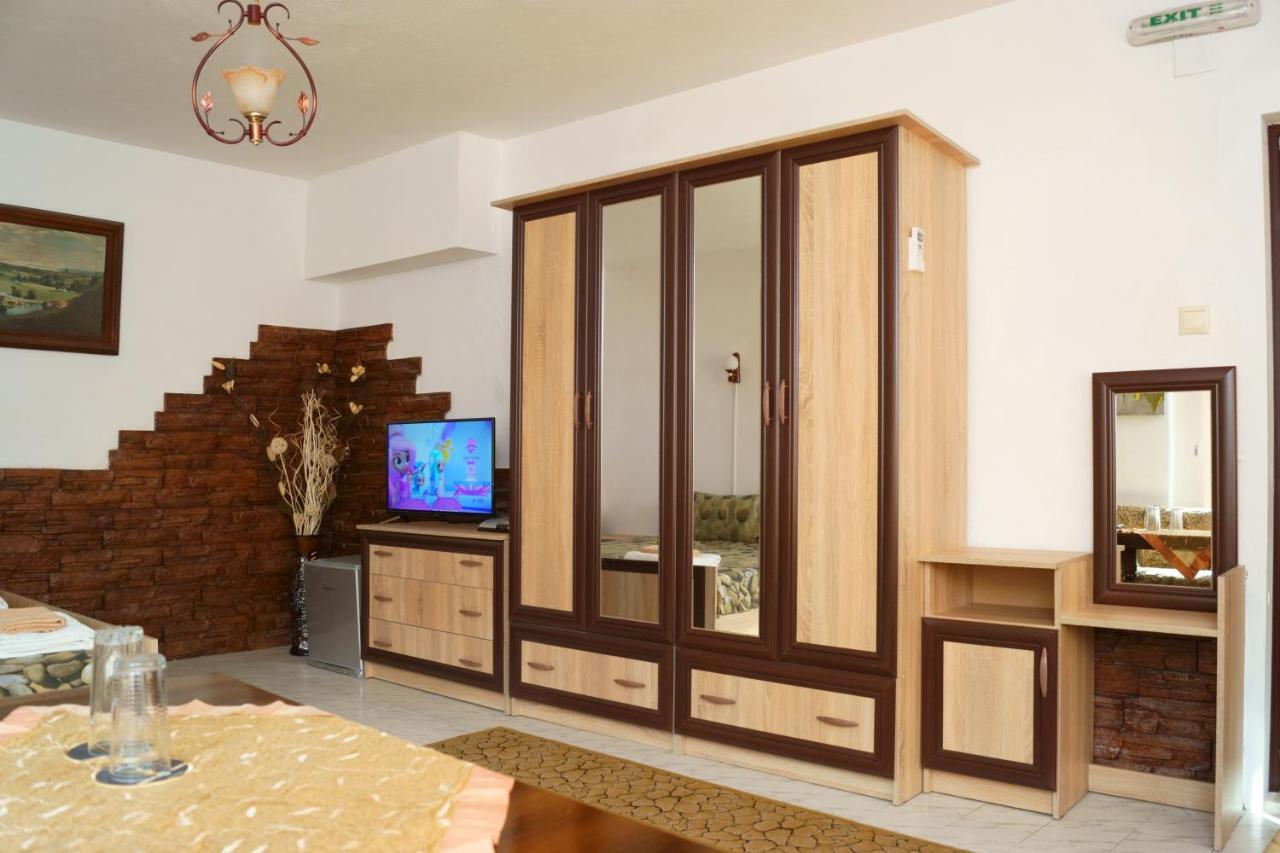 Guest House Perla Μπάτσκοβο Εξωτερικό φωτογραφία